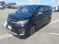 Цена авто Toyota Voxy с аукционов Японии, номер кузова ZRR80W, пробег 72 000, оценка 20