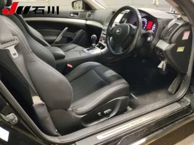 NISSAN SKYLINE