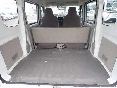 NISSAN CLIPPER VAN