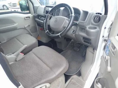 NISSAN CLIPPER VAN
