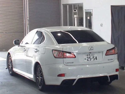 LEXUS IS