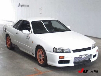 NISSAN SKYLINE