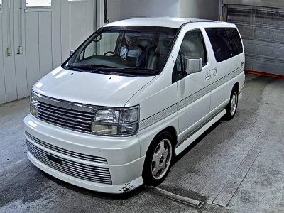 NISSAN ELGRAND