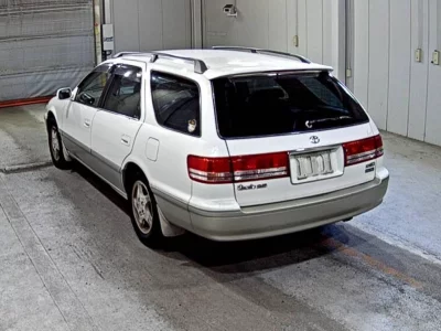 TOYOTA MARK II QUALIS