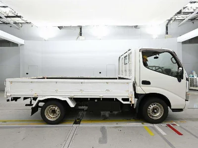 TOYOTA DYNA