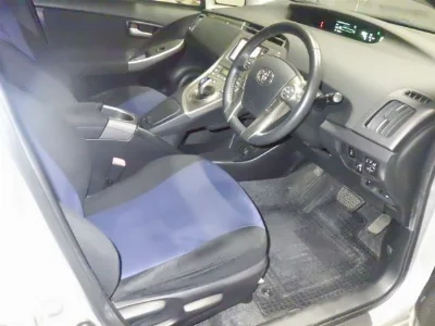 TOYOTA PRIUS PHV