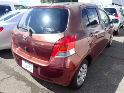 TOYOTA VITZ