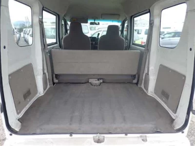 NISSAN CLIPPER VAN
