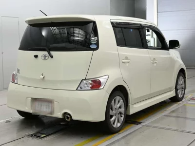 TOYOTA BB