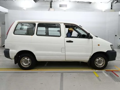 TOYOTA TOWN ACE VAN