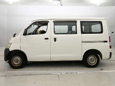 TOYOTA TOWN ACE VAN