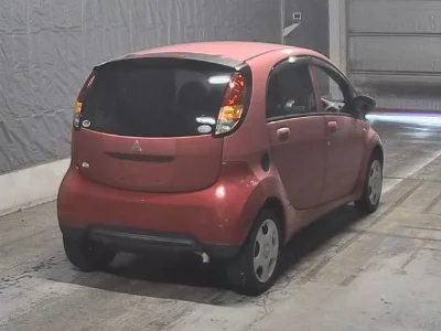 MITSUBISHI I