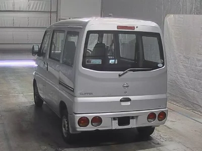 NISSAN CLIPPER VAN