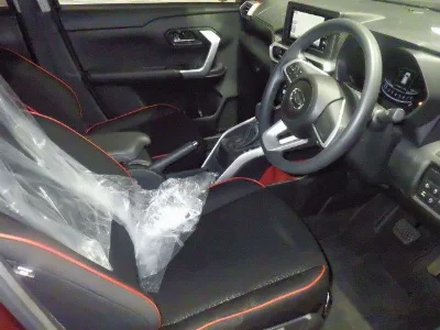 DAIHATSU ROCKY