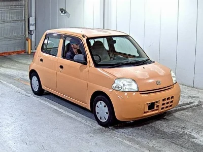 DAIHATSU ESSE