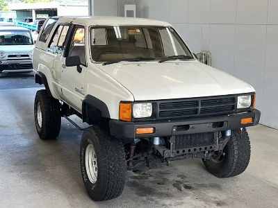 TOYOTA HILUX SURF