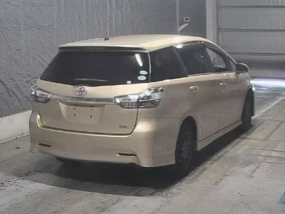 TOYOTA WISH