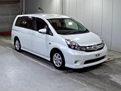 TOYOTA ISIS