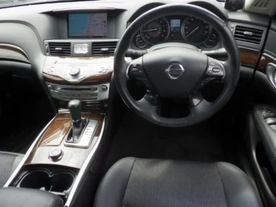 NISSAN FUGA
