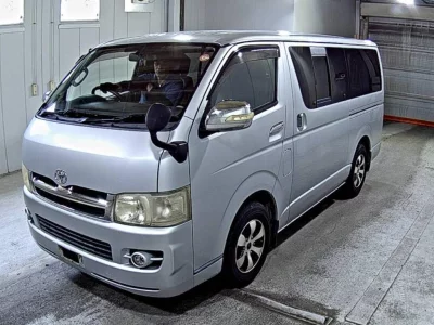 TOYOTA REGIUS VAN