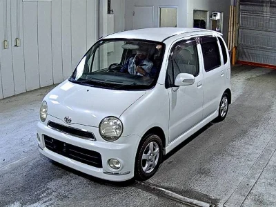 DAIHATSU MOVE LATTE