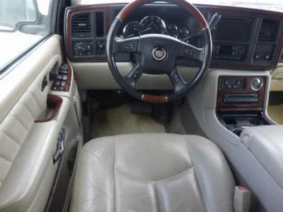 CADILLAC ESCALADE