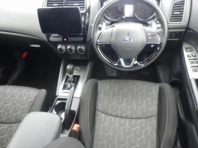 MITSUBISHI RVR