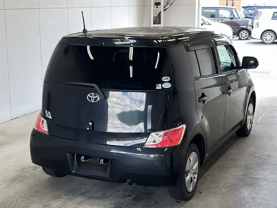 TOYOTA BB