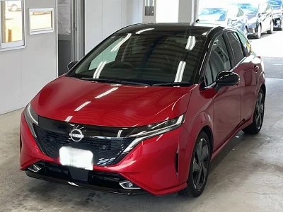 NISSAN AURA