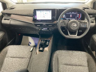 NISSAN AURA