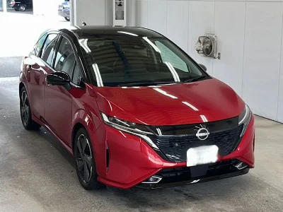 NISSAN AURA