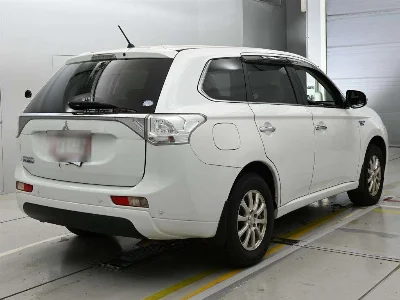 MITSUBISHI OUTLANDER PHEV