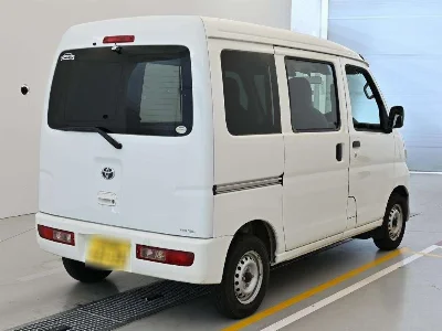 TOYOTA PIXIS VAN