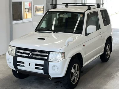 MITSUBISHI PAJERO MINI