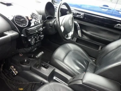 VOLKSWAGEN NEW BEETLE CABRIOLET