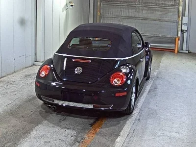 VOLKSWAGEN NEW BEETLE CABRIOLET