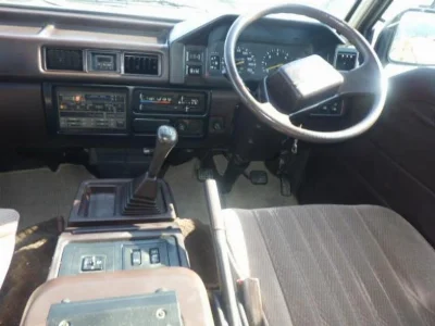 MITSUBISHI DELICA WAGON