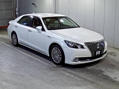 TOYOTA CROWN MAJESTA