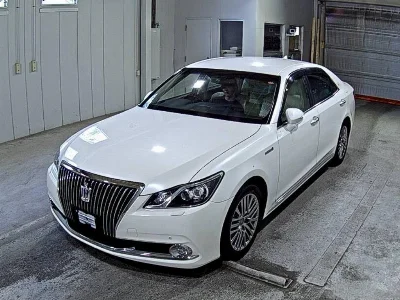 TOYOTA CROWN MAJESTA