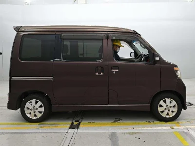 DAIHATSU ATRAI WAGON
