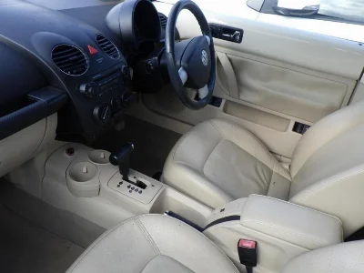 VOLKSWAGEN NEW BEETLE CABRIOLET
