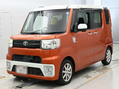 TOYOTA PIXIS MEGA