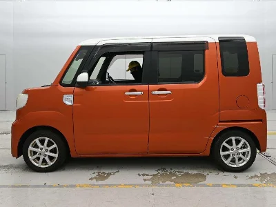 TOYOTA PIXIS MEGA