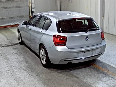BMW 1 SERIES