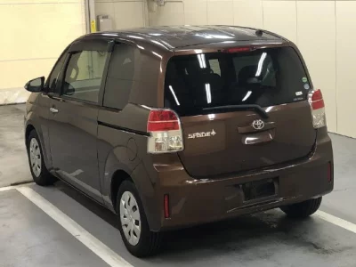 TOYOTA SPADE