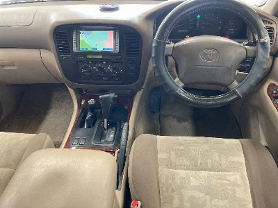 TOYOTA LAND CRUISER