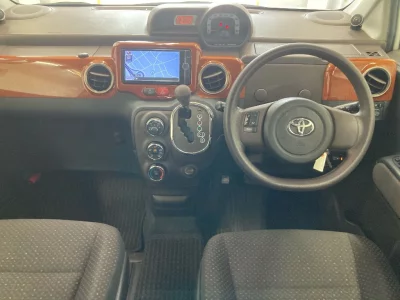 TOYOTA SPADE