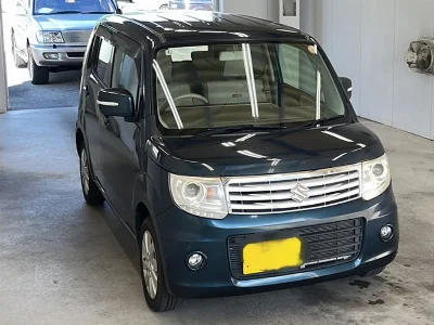 SUZUKI MRWAGON