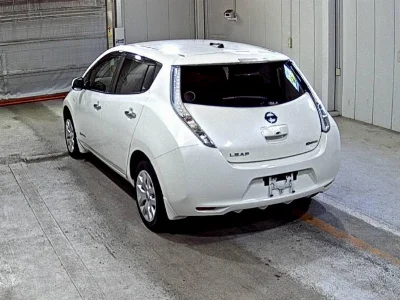NISSAN LEAF