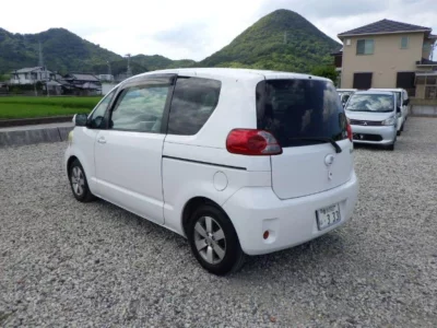 TOYOTA PORTE